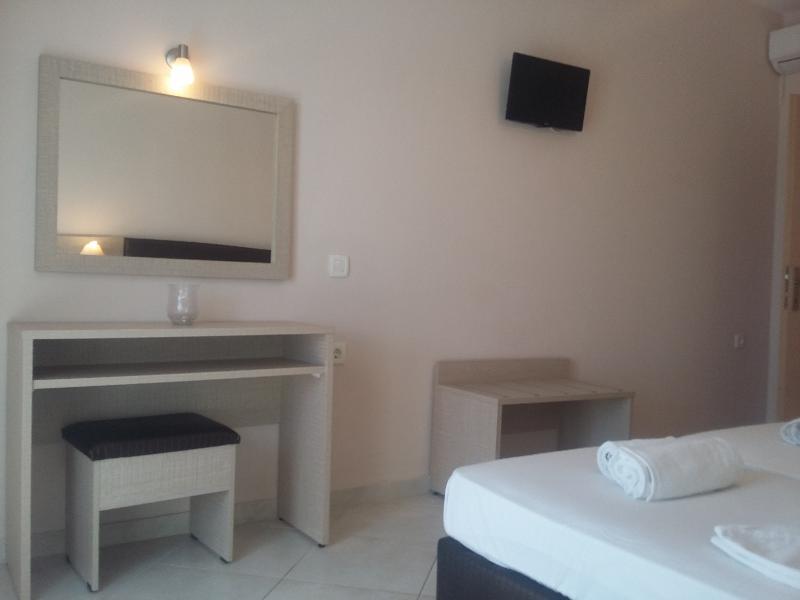 Yakinthos Hotel Zakynthos Island Exterior foto